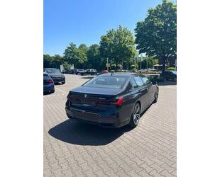 BMW BMW M Sportpaket * 745e Elektro/Benzin * PANO *360 Gebrauchtwagen