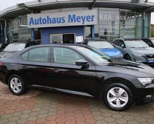 Skoda Skoda Superb 1.4 TSI Navi/8 Fach/PDC/DAB/WP/1.Hd. Gebrauchtwagen