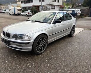 BMW BMW 320i - Gebrauchtwagen