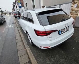 Audi Audi A4 2.0 TDI 140kW S tronic Avant - sehr gepfle Gebrauchtwagen