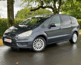 Ford Ford S-Max 2.0TDCI Titanium 7 Sitzer Leder Navi TÜ Gebrauchtwagen