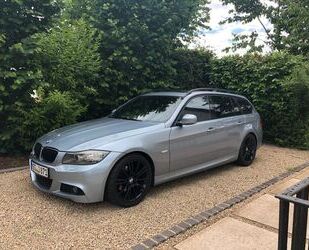 BMW BMW 320i Touring LCI M-Paket Gebrauchtwagen