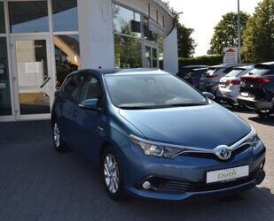 Toyota Toyota Auris Hybrid 1.8 l 99 PS 