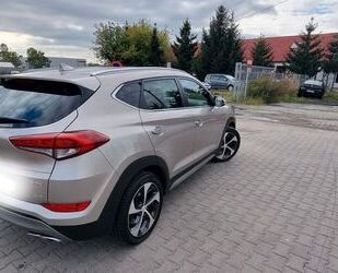 Hyundai Hyundai Tucson 2.0 CRDi Auto Premium 4WD Premium Gebrauchtwagen