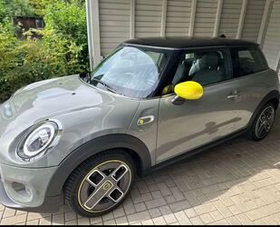 Mini MINI Cooper SE Trim M Gebrauchtwagen