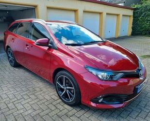 Toyota Toyota Auris Touring Sports Touring S. 1,2-l-T Tea Gebrauchtwagen