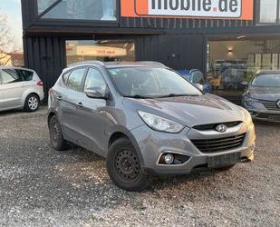 Hyundai Hyundai ix35 Style 2WD*8x bereift*1. Hand*AHK Gebrauchtwagen