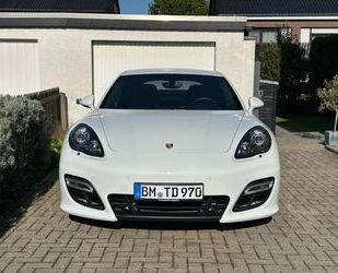 Porsche Porsche Panamera GTS Makelloser Zustand Gebrauchtwagen