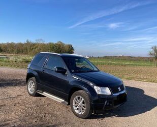 Suzuki Suzuki Grand Vitara 1.6 Black and White Black and Gebrauchtwagen