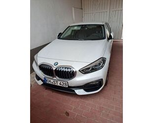 BMW BMW 118i Sport Line / Leder / Winterreifen auf Alu Gebrauchtwagen