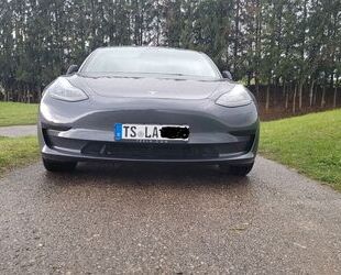 Tesla Tesla Model 3 RWD 60kwh LFP, Matrix, 8-fach berei Gebrauchtwagen