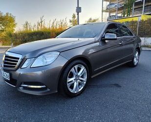 Mercedes-Benz Mercedes-Benz E 220 CDI BlueEFFICIENCY AVANTGARDE Gebrauchtwagen