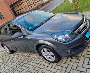 Opel Opel Astra 1.6 Cosmo Cosmo Gebrauchtwagen