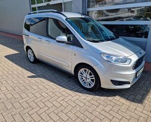 Ford Ford Tourneo Courier Titanium+Alu+AHK+Klimaau.+Win Gebrauchtwagen