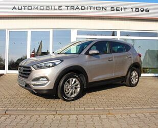 Hyundai Hyundai Tucson Intro Edition 4WD NAVI KAMERA SITZH Gebrauchtwagen