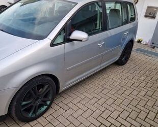 VW Volkswagen Touran 2.0 TDI Highline Highline Gebrauchtwagen