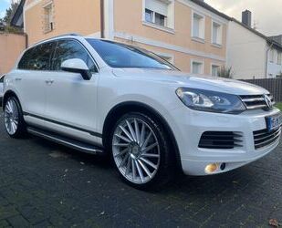 VW Volkswagen Touareg 3.0 V6 22*Zoll Pano Luft. 360 * Gebrauchtwagen