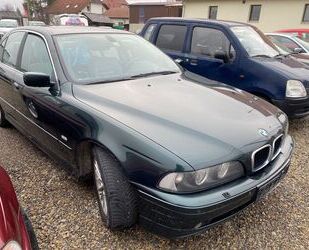 BMW BMW 530d Limo*SCHALTER*Leder*Xenon*Glasdach*1.Han Gebrauchtwagen