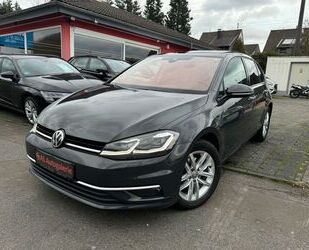 VW Volkswagen Golf VII 1.6TDI LED Pano Stop&GO Kamera Gebrauchtwagen