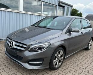 Mercedes-Benz Mercedes-Benz B 180 BE Aut. Urban*LED*NAVI*AHK*BLU Gebrauchtwagen