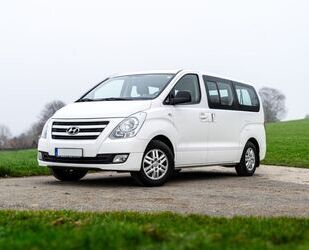 Hyundai Hyundai H-1 2,5 CRDI Premium 8 Sitzer Panorama Nav Gebrauchtwagen