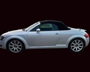 Audi Audi TT Roadster 1.8T quattro 224 PS/Allrad/SHZ Gebrauchtwagen