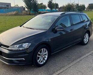 VW Volkswagen Golf 2.0 TDI SCR DSG 4MOT Comfortline V Gebrauchtwagen