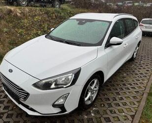 Ford Ford Focus Turnier Cool & Connect Navi Automatik Gebrauchtwagen