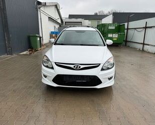 Hyundai Hyundai i30 CW 1.6 CRDi 66 kW Classic Gebrauchtwagen