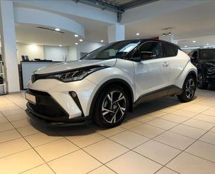 Toyota Toyota C-HR Hybrid Team D (Kamera, Navi, Apple Car Gebrauchtwagen