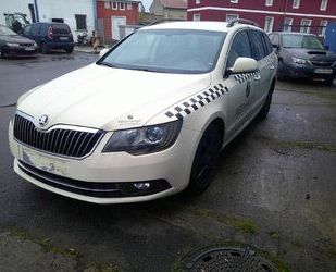 Skoda Skoda Superb 2.0 TDI DSG Combi Gebrauchtwagen