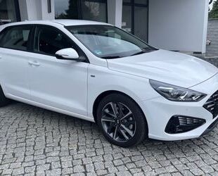 Hyundai Hyundai i30 1.5 T-GDI 48V-Hybrid Trend Gebrauchtwagen