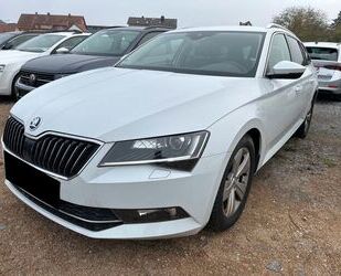 Skoda Skoda Superb DSG Combi Style ACC KAMERA BI-XEN MEM Gebrauchtwagen