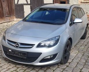 Opel Opel Astra J Caravan Sportstourer Gebrauchtwagen