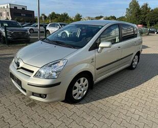 Toyota Toyota Corolla Verso 2.2 D-CAT Executive 7-Sitzer Gebrauchtwagen