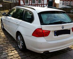 BMW BMW 320d xDrive Touring Gebrauchtwagen