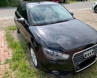 Audi Audi A1 1.6 TDI 66kW S tronic Ambition Ambition Gebrauchtwagen