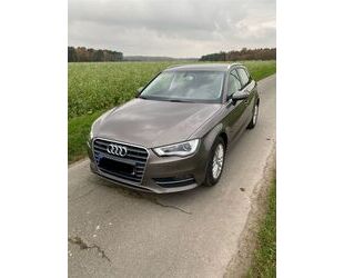 Audi Audi A3 Sportback 2.0 TDI Ambiente Gebrauchtwagen