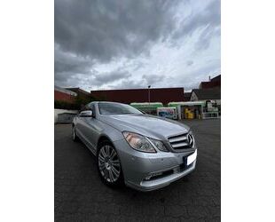 Mercedes-Benz Mercedes-Benz E 350 Coupé CDI BlueEFF/NAVI/PANO/BI Gebrauchtwagen