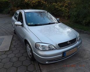 Opel Opel Astra 1.8 - 16V - Elegance Automatik Gebrauchtwagen