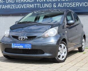 Toyota Toyota Aygo 1.0l Basis 1.HAND KLIMA SERVO GARANTIE Gebrauchtwagen