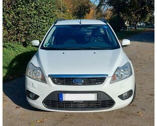 Ford Ford Focus, Klima, perf. Winterauto, 8-fach, HU8/2 Gebrauchtwagen