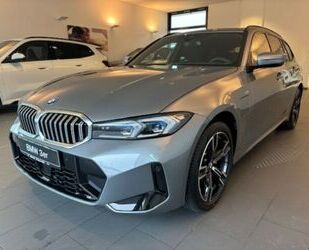 BMW BMW 330e xDrive Touring M Sportpaket frei ab 08/25 Gebrauchtwagen