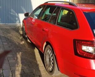 Skoda Skoda Octavia 2.0 TDI SCR DSG 4x4 SOLEIL Combi SOL Gebrauchtwagen