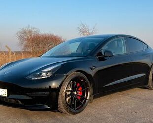 Tesla Tesla Model 3 Allradantrieb mit Dualmotor Performa Gebrauchtwagen