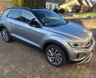 VW Volkswagen T-Roc 1.5 TSI OPF MOVE 8-fach Alu nur 4 Gebrauchtwagen