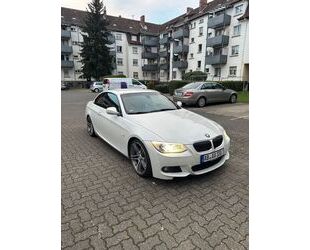 BMW BMW E93 330D*GARANTIE*SCHECKHEFT*REIFEN NEU*3.HAND Gebrauchtwagen