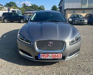 Jaguar Jaguar XF Sportbrake 3,0 Automatik Kamera/Leder/VO Gebrauchtwagen