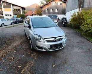 Opel Opel Zafira 1.8 Family Plus Family Plus Gebrauchtwagen