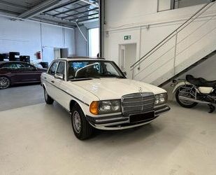 Mercedes-Benz Mercedes-Benz 200 *83tKM Schiebedach Gebrauchtwagen